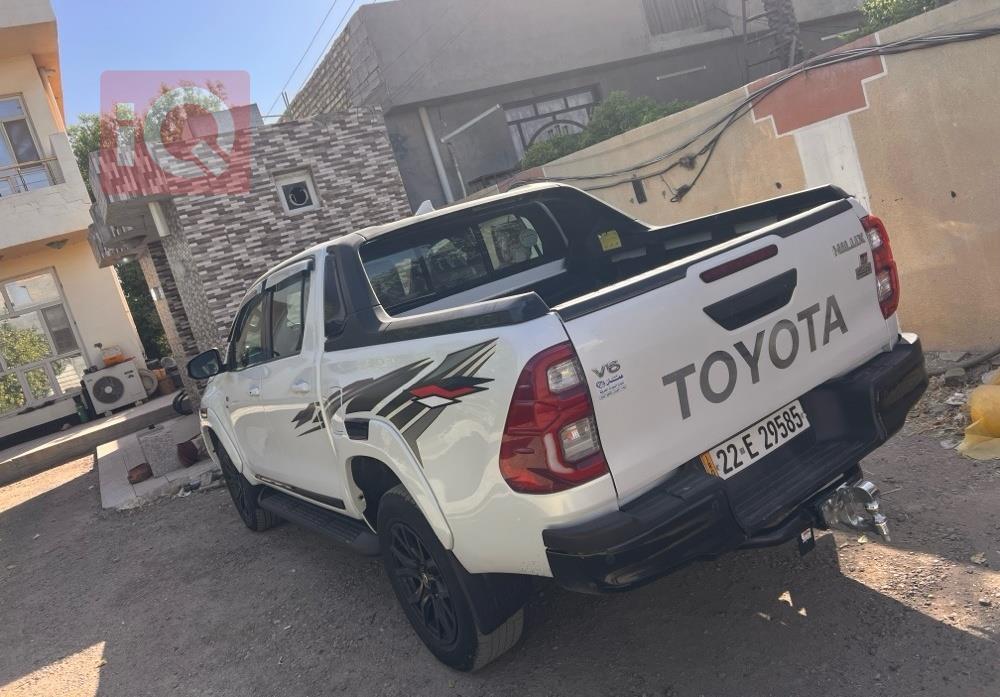 تويوتا هايلوكس